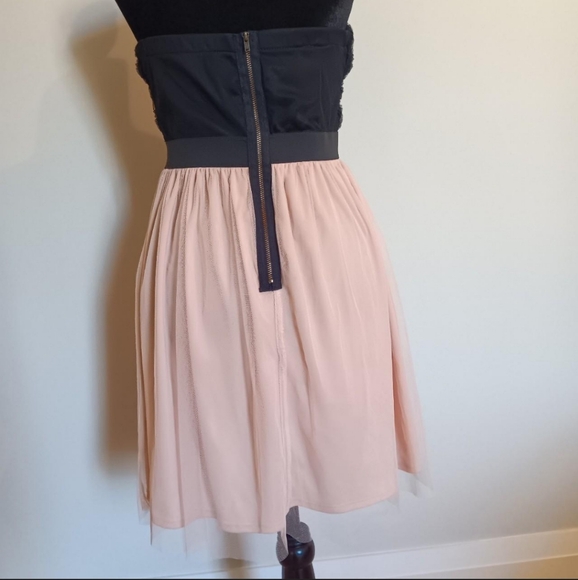 Gorgeous mini dress - Picture 3 of 5